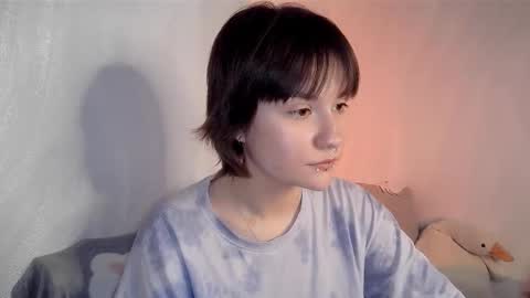 Snapshot of uwujudyosas chatting on 03-10-26, 01:05 Judy online show from 03-10-26, 01:05