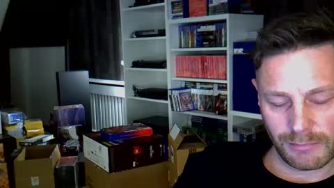 Snapshot of uwvvlvip chatting on 12-15-25, 12:15 uwvvlvip online show from 12-15-25, 12:15