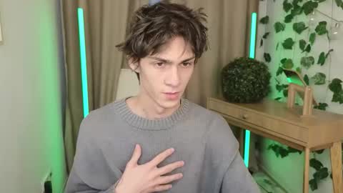 Valora online show from 11-15-25, 01:40