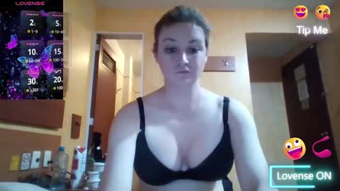Snapshot of vagimosa chatting on 03-11-25, 11:26 vagimosa online show from 03-11-25, 11:26