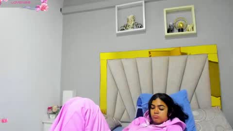 Snapshot of vahiolet_fuentes chatting on 05-02-26, 03:00 vahioleth online show from 05-02-26, 03:00