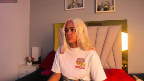 Snapshot of vahiolet_fuentes chatting on 05-08-26, 03:23 vahioleth online show from 05-08-26, 03:23