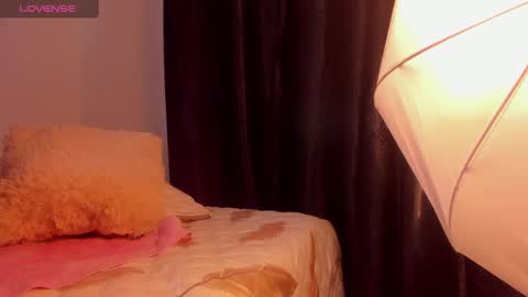 Vahiolet smith online show from 12-29-24, 07:32