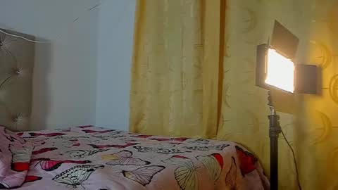 Vahiolet smith online show from 09-12-25, 03:28