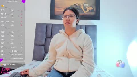 Vahiolet smith online show from 05-09-26, 03:23