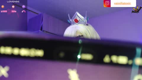 Vainilla Independent model online show from 10-03-25, 01:35