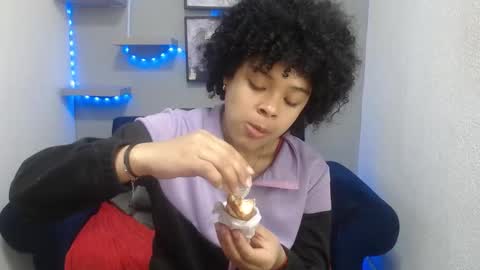 Snapshot of vainillasexhotsex chatting on 10-23-25, 12:15 vainillasexhotsex online show from 10-23-25, 12:15