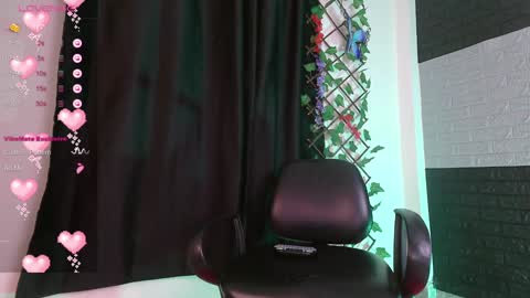 Snapshot of vale_bunny chatting on 12-05-24, 05:15 Valery online show from 12-05-24, 05:15