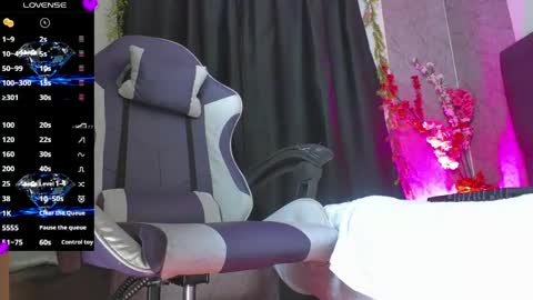Snapshot of vale_bunny chatting on 05-17-26, 03:59 Valery online show from 05-17-26, 03:59