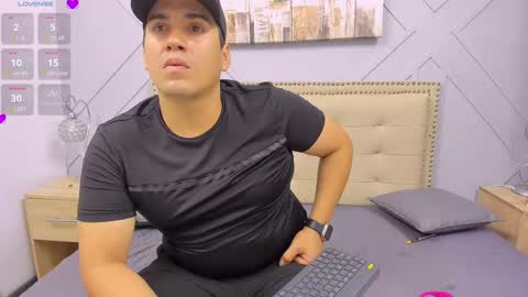 Samantha y Matt online show from 09-10-25, 04:12