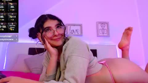 Snapshot of valeery_gomez chatting on 02-21-25, 10:59 Tifanny online show from 02-21-25, 10:59