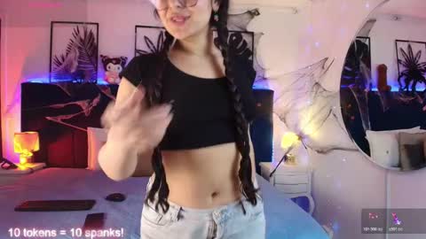 Snapshot of valeery_gomez chatting on 10-23-25, 07:56 Tifanny online show from 10-23-25, 07:56