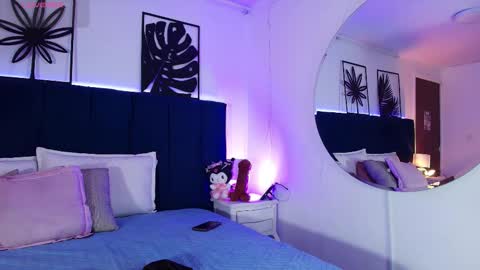 Snapshot of valeery_gomez chatting on 11-04-25, 07:35 Tifanny online show from 11-04-25, 07:35