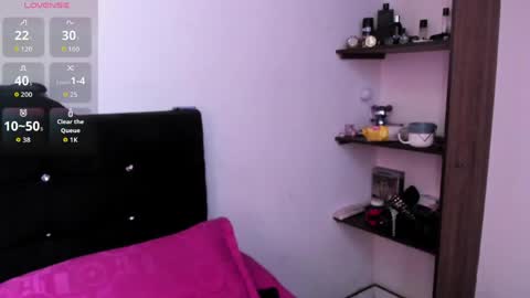 valemorales413 online show from 04-11-26, 02:21