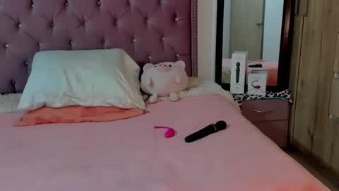 Snapshot of valen_brown chatting on 03-05-26, 05:14 Valentina online show from 03-05-26, 05:14