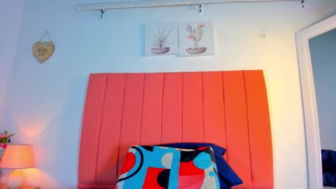 Snapshot of valen_rose0 chatting on 11-05-25, 12:05 VALENTINA 3 online show from 11-05-25, 12:05