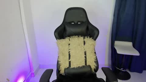 valentina online show from 02-23-25, 05:07