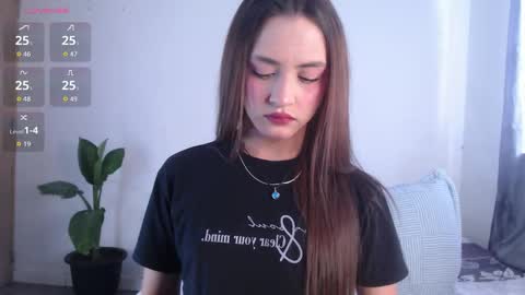 IG-valen mendoza99  twitter valenthompson99 online show from 04-30-26, 08:57