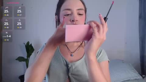 IG-valen mendoza99  twitter valenthompson99 online show from 05-06-26, 02:40