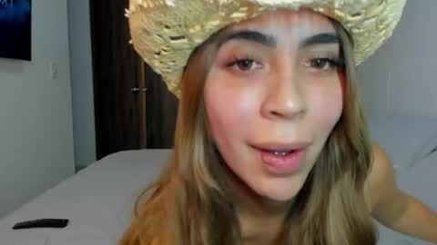 Snapshot of valenjonex chatting on 04-20-26, 11:50 Angela online show from 04-20-26, 11:50