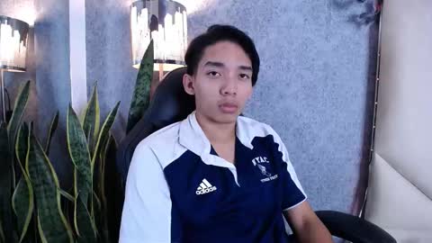 Valenor online show from 10-16-25, 05:08