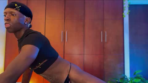   Valentin  independent Cam Boy     online show from 12-03-24, 12:13