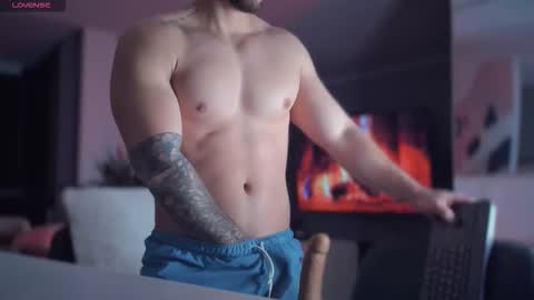 valenthinoking online show from 02-03-26, 06:40