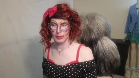 Snapshot of valentia_vickers chatting on 12-31-24, 01:26 Valentia online show from 12-31-24, 01:26