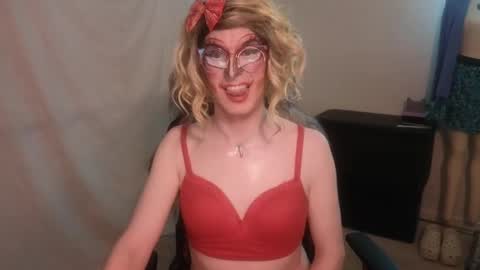 Snapshot of valentia_vickers chatting on 01-30-25, 02:38 Valentia online show from 01-30-25, 02:38