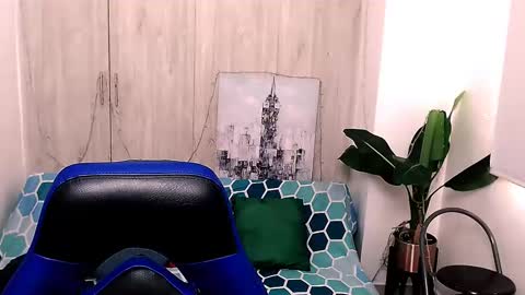 Valentine online show from 12-02-24, 06:43