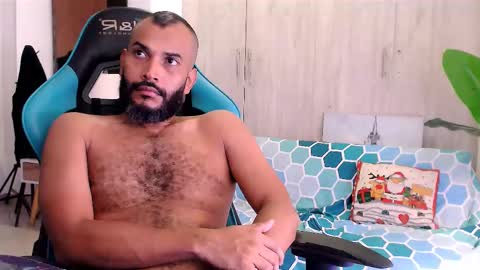 Valentine online show from 12-23-24, 06:05