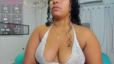 Snapshot of valentina_0_ chatting on 01-21-25, 03:26 Valentina online show from 01-21-25, 03:26