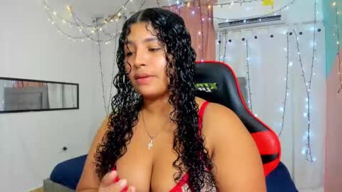 Snapshot of valentina_0_ chatting on 02-06-25, 03:48 Valentina online show from 02-06-25, 03:48