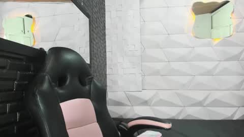 Valentina online show from 01-08-25, 08:39