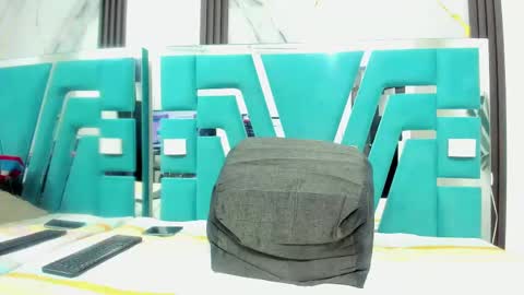 Snapshot of valentina_eboni chatting on 09-19-25, 01:51 Sharon online show from 09-19-25, 01:51