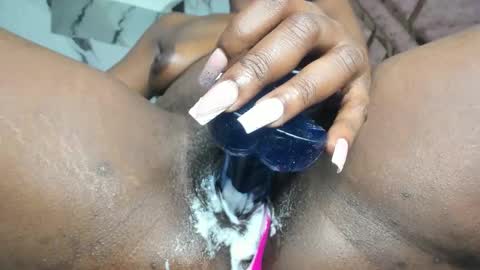 Snapshot of valentina_eboni chatting on 10-29-25, 01:57 Sharon online show from 10-29-25, 01:57