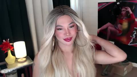 Amanda online show from 03-05-25, 01:42