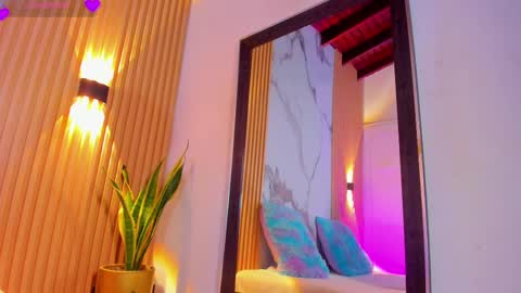 Valentina online show from 09-19-25, 03:19