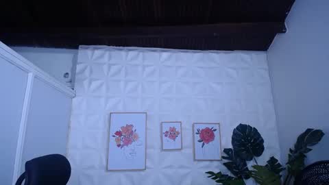 Valentina  online show from 09-24-25, 10:02