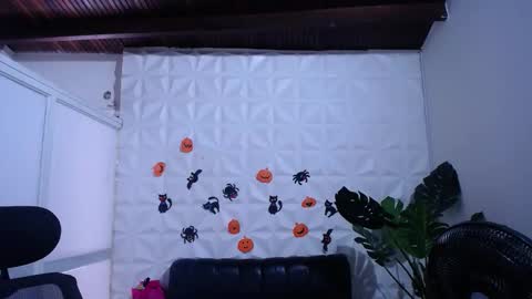 Valentina  online show from 10-07-25, 06:49