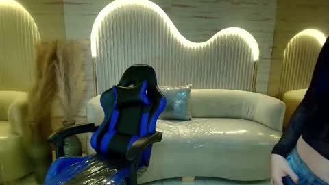 Valentina online show from 09-30-25, 03:22