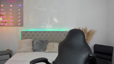 Valentina online show from 02-11-25, 02:13