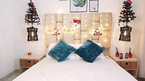 Snapshot of valentinadiazz1 chatting on 12-16-24, 11:33 Ana online show from 12-16-24, 11:33