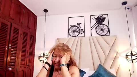 Snapshot of valentinadiazz1 chatting on 01-22-25, 02:35 Ana online show from 01-22-25, 02:35