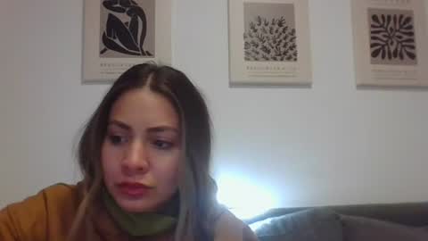 valentinaseleni24 online show from 07-05-26, 11:34