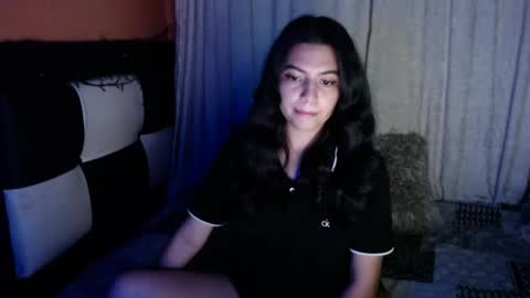 Snapshot of valentinasmith18 chatting on 04-25-26, 12:24 valentinasmith18 online show from 04-25-26, 12:24