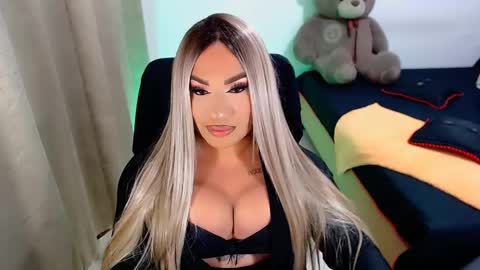    online show from 03-01-25, 02:04