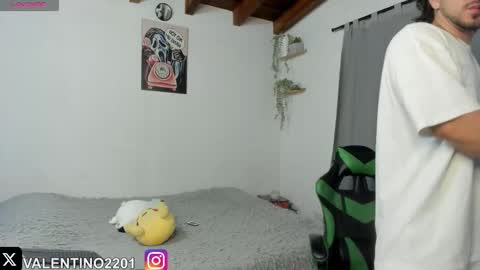 valentino online show from 11-26-25, 11:50