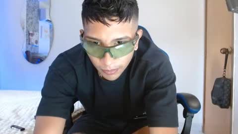 Mistery Guy online show from 10-06-25, 09:34