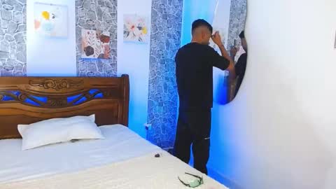 Mistery Guy online show from 10-13-25, 02:55